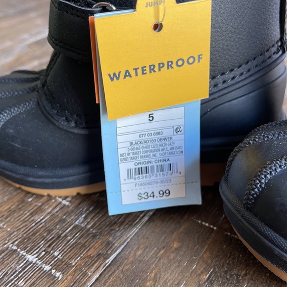 NWT Baby/Toddler Cat and Jack Snow Boots Size 5 - Picture 2 of 5